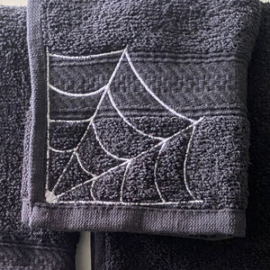 Cob Web set of 2 towels (2 sizes)