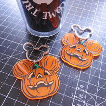 Load image into Gallery viewer, Fluoro Pumpkin Key Ring